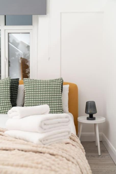 Two Bedroom Apartment By Buonomo Stays Short Lets & Serviced Accommodation In Balham With Balcony Лондон Екстер'єр фото