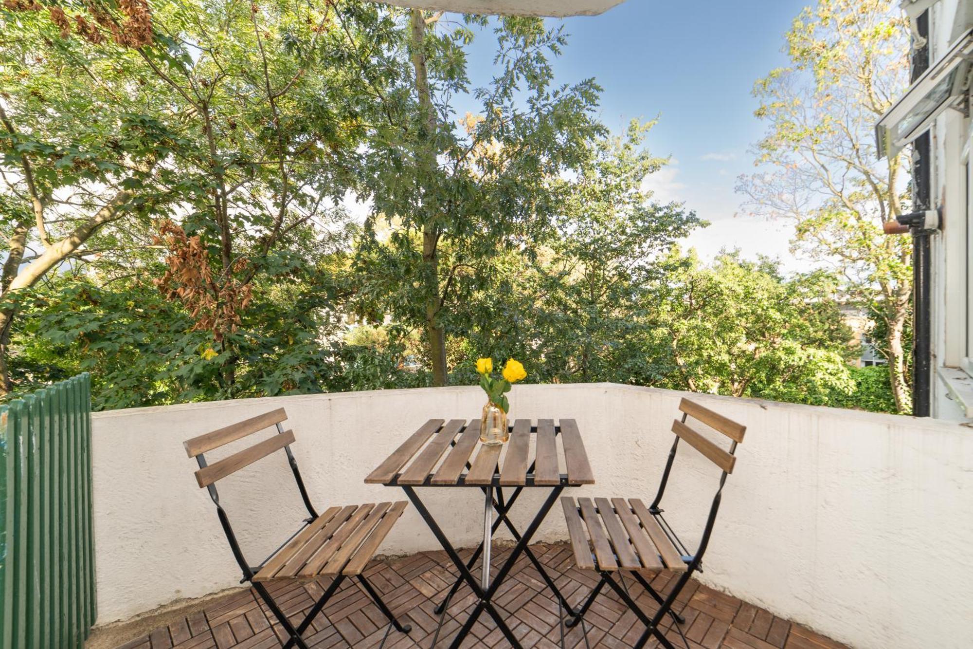 Two Bedroom Apartment By Buonomo Stays Short Lets & Serviced Accommodation In Balham With Balcony Лондон Екстер'єр фото
